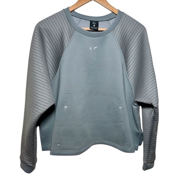 Nike Pro Fleece Crew Long Sleeve Top Sweatshirt Center Swoosh Gray Women’s Large - Picture 1 of 5